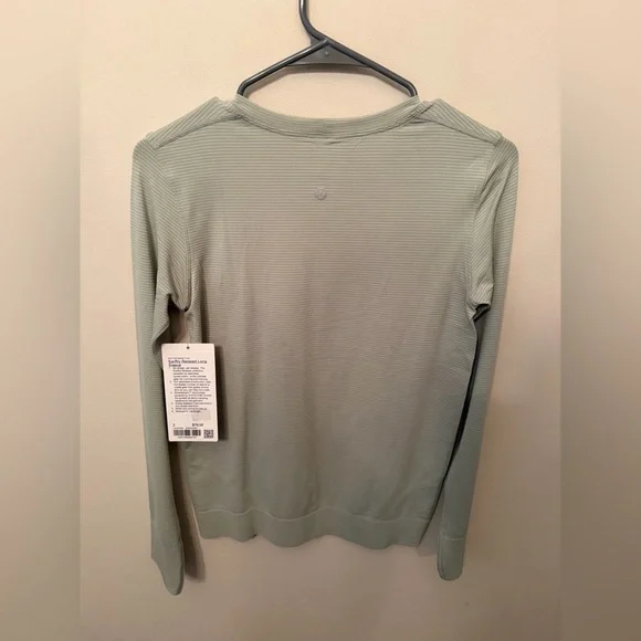 NWT Swiftly Tech Long Sleeve Relaxed Fit, Fog Green color - Picture 2 of 2